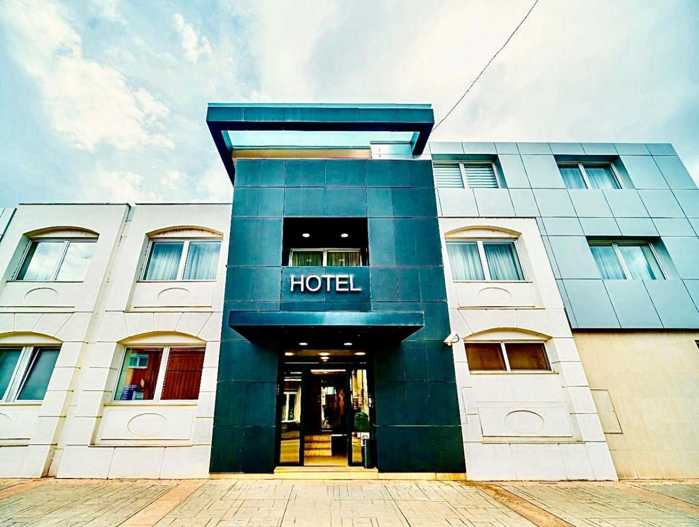 Hotel Sun Loznica Esterno foto