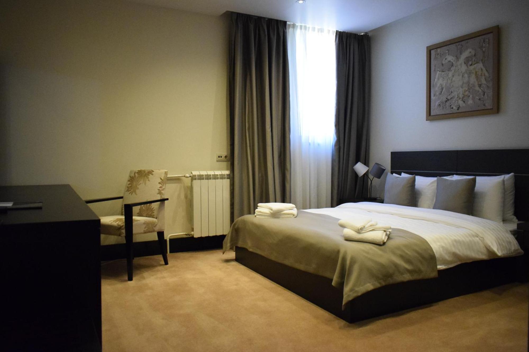 Hotel Sun Loznica Esterno foto